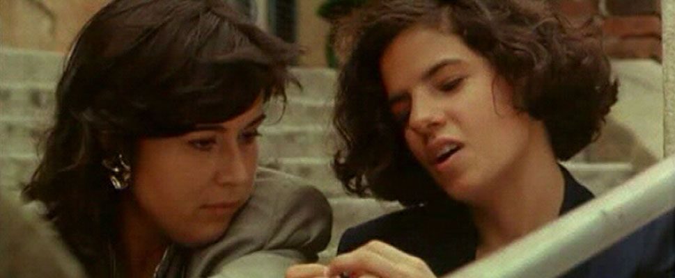 Marta Balletbo Coll and Desi del Valle in "Costa Brava" (1995). Hospital de Sant Pau Location. A must see Costa Brava