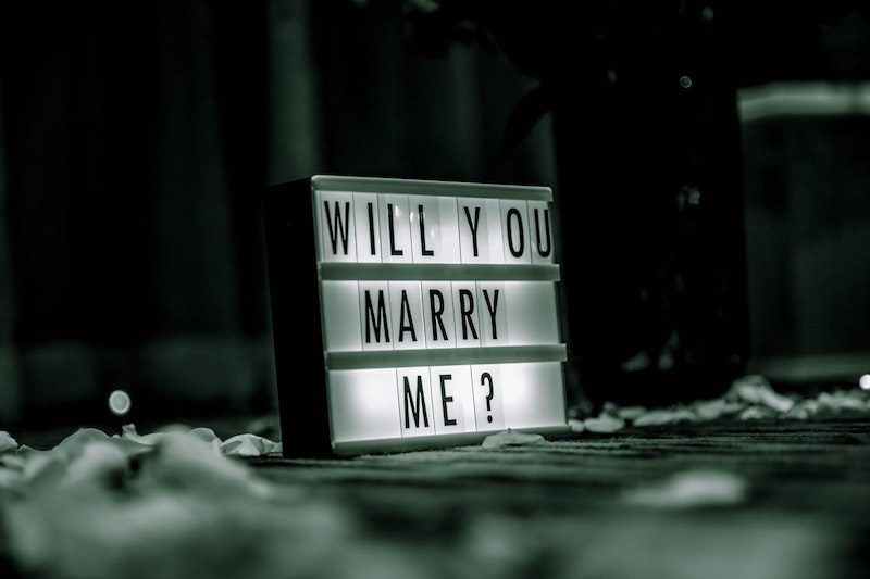 lightbox with will you marry me