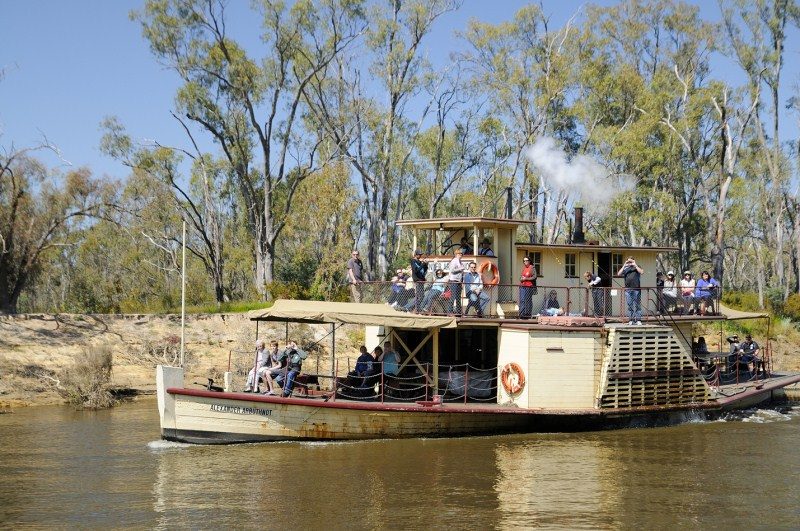 Cruise on the Murray river
