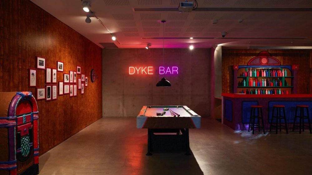 dyke Bar