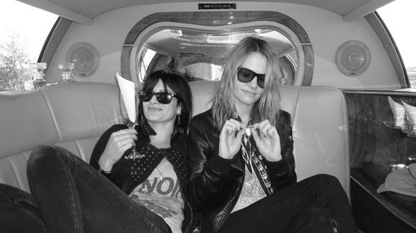 Leisha Hailey (r) and Camila Grey