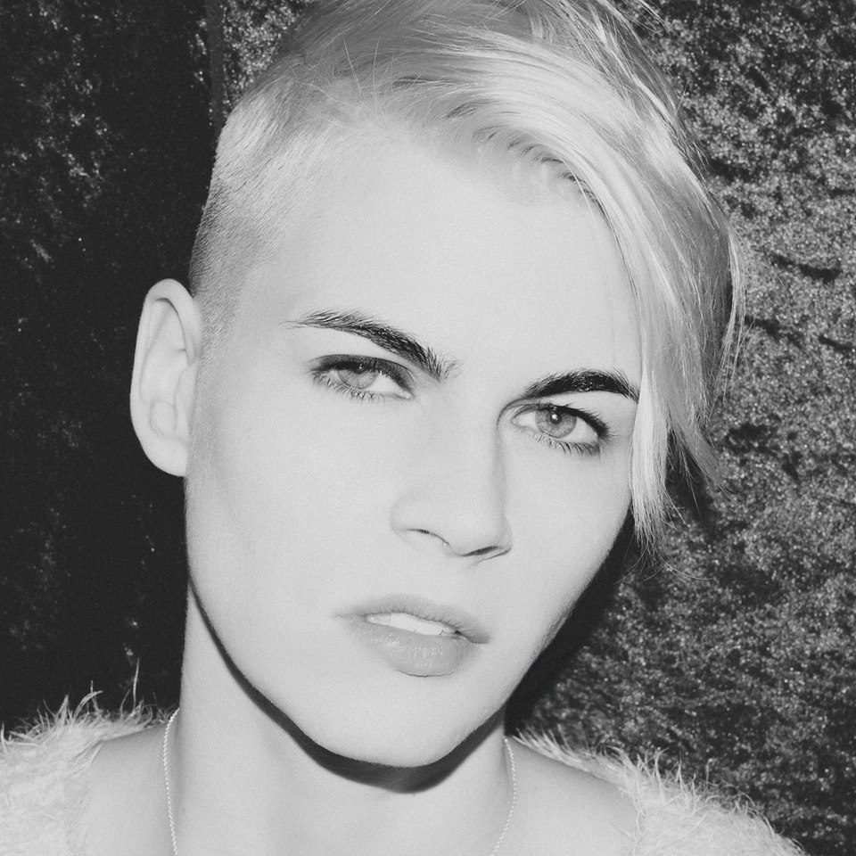 Kaki King black and white