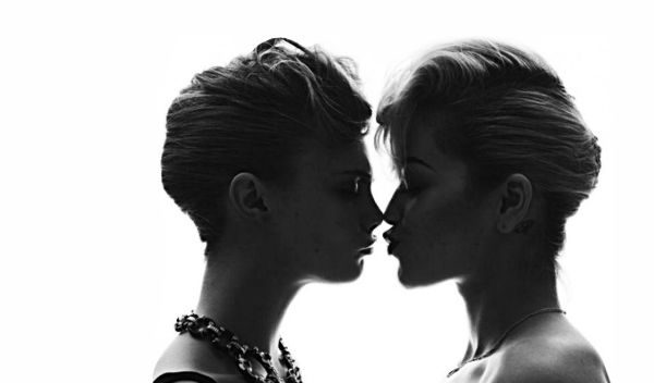 Cara-Delevingne-and-Rita-Ora-are-lesbian-dating-and-rumours-of-Kristen-Stewart-and-Dakota-Fanning-cover