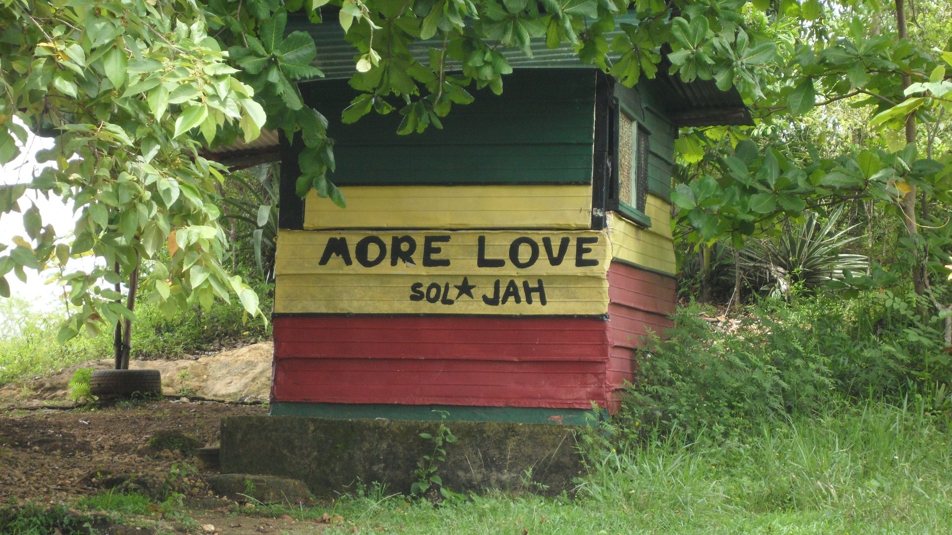 wooden house in Jamaica