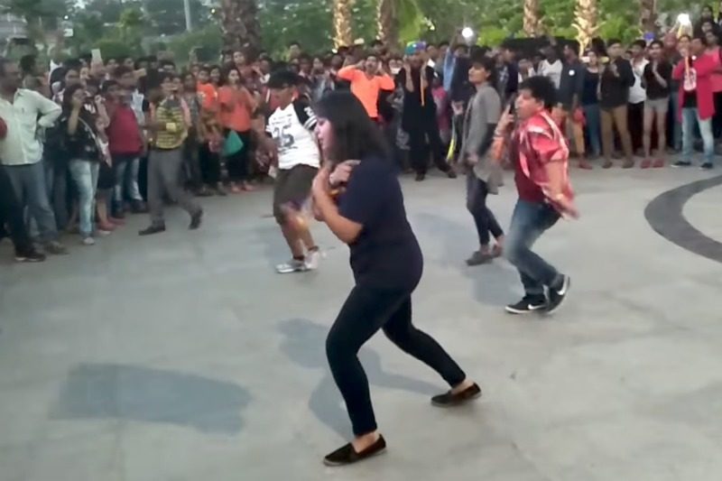 flashmop-india-curvemag