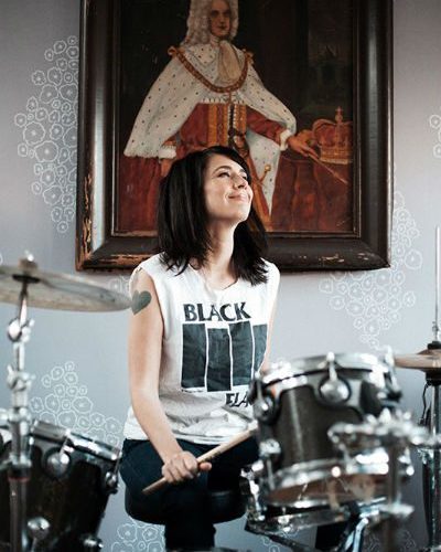 RiotGrrrl_KathleenHanna_credit_AllisonMichaelOrenstein