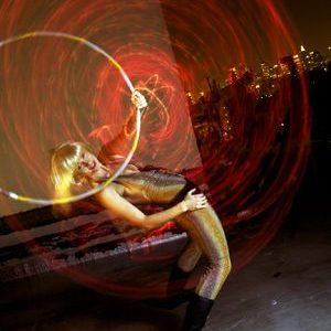 web_hula_hooping_02