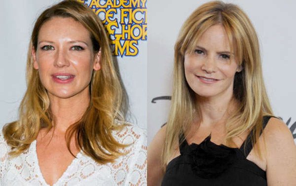 Anna Torv and Jennifer Jason Leigh