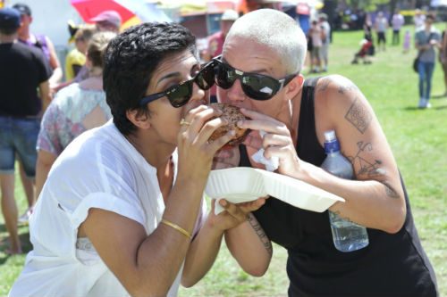 2 women eating at Fairday