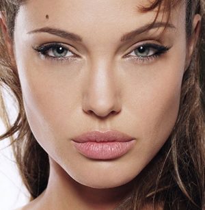 Angeline Jolie