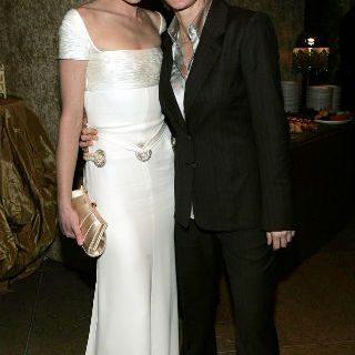 Ellen DeGeneres and Portia de Rossi to renew vows