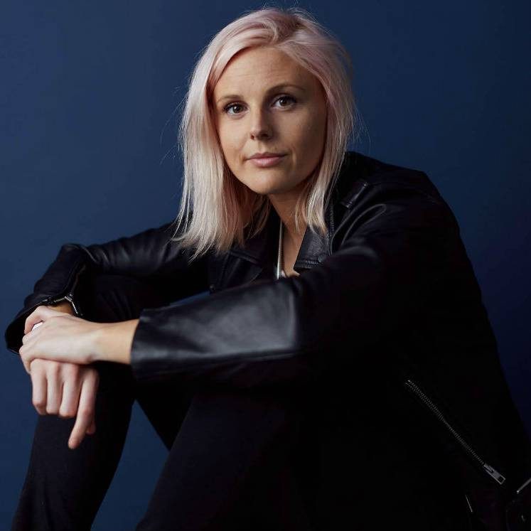 Robyn Exton