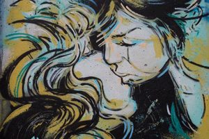 Painting of 2 women kissing 