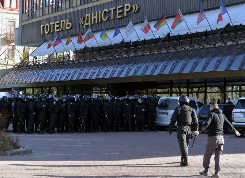Violent Protests Halt LGBT Festival In Ukraine Violent Protests Halt LGBT Festival In Ukraine